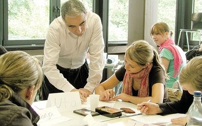 Schriftsteller Nevfel Cumart eröffnet „Schreibwerkstatt“