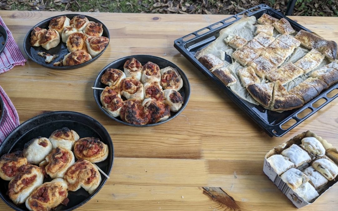 Weihnachtliches Kollegiumstreffen am Lehmbackofen